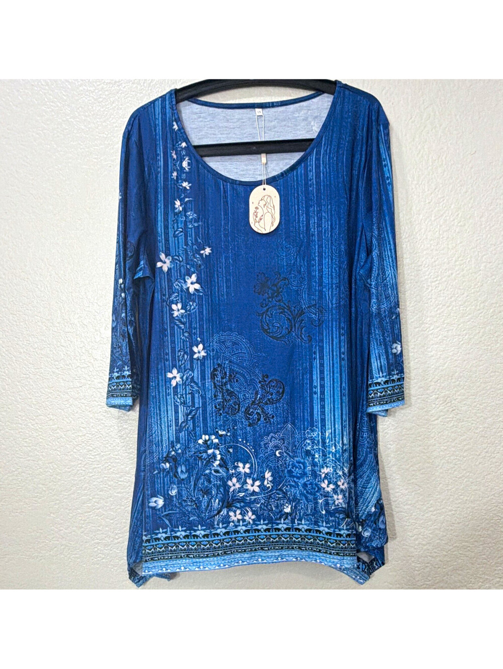 Women's Blue Floral Knit Tunic Top 3/4 Sleeve Scoop Neck Pullover Plus 1X